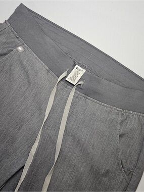 FIGS Zamora Jogger Scrub Pant